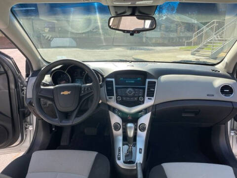 2011 Chevrolet Cruze LS
