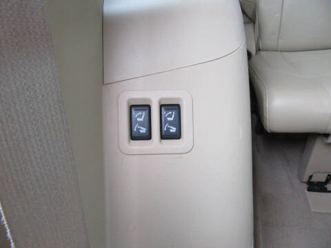 2011 Nissan Armada Platinum