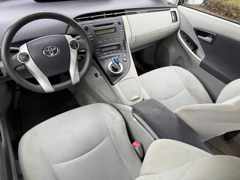 2010 Toyota Prius II