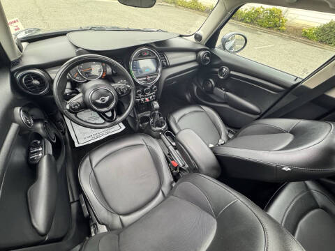 2015 MINI Hardtop 4 Door Cooper