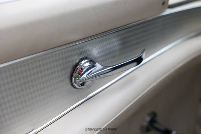 1957 Ford Thunderbird