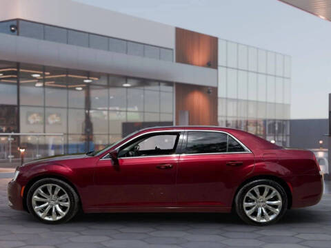 2017 Chrysler 300 Limited