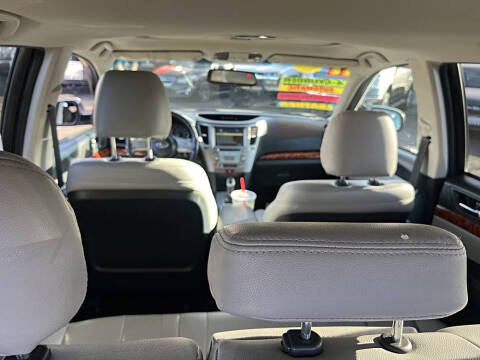 2011 Subaru Outback 2.5i Limited