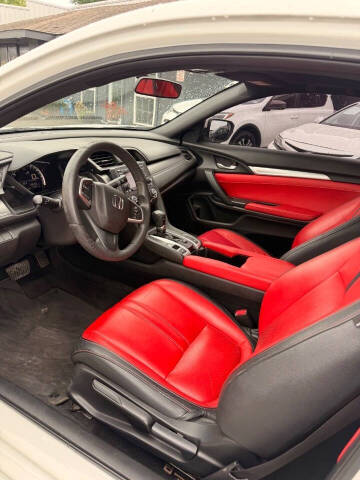 2017 Honda Civic LX-P