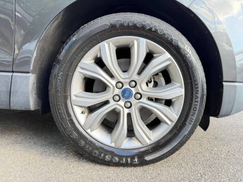 2019 Ford Edge Titanium