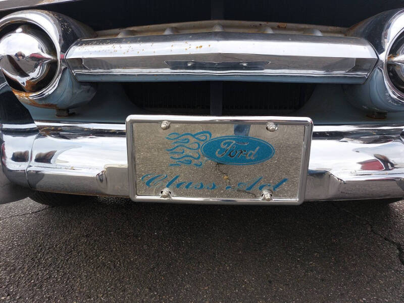 1951 Ford Deluxe