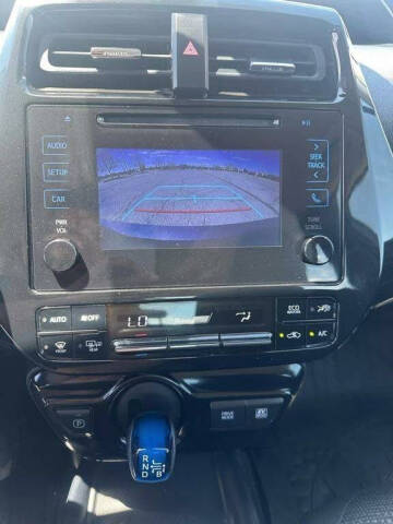 2019 Toyota Prius LE AWD-e