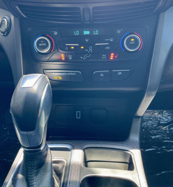 2019 Ford Escape SEL