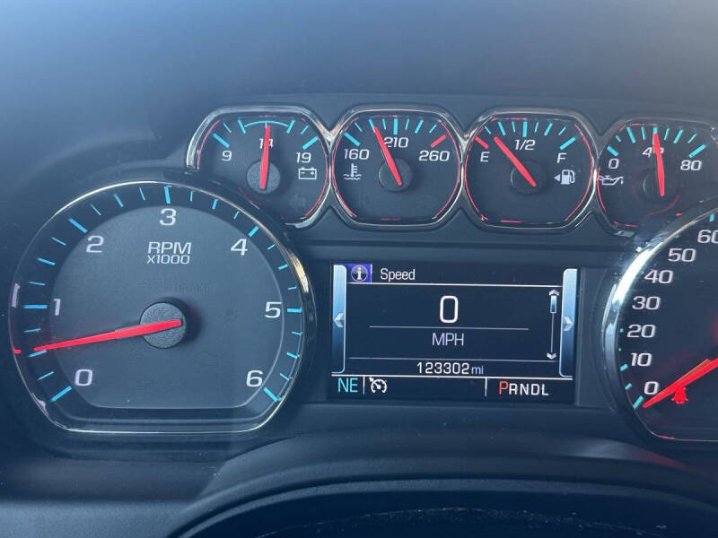 2019 Chevrolet Suburban LT