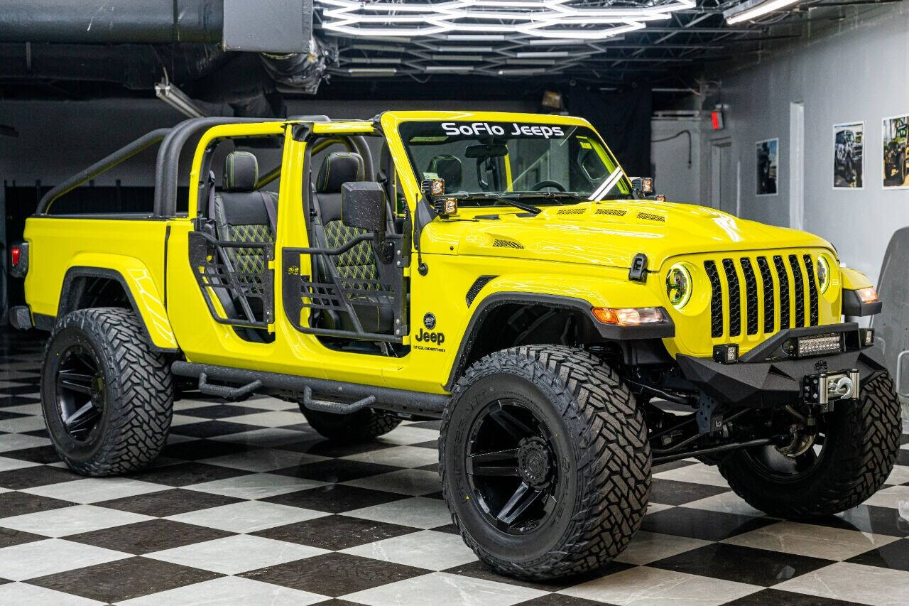 2023 JEEP Gladiator Pickup - $65,995