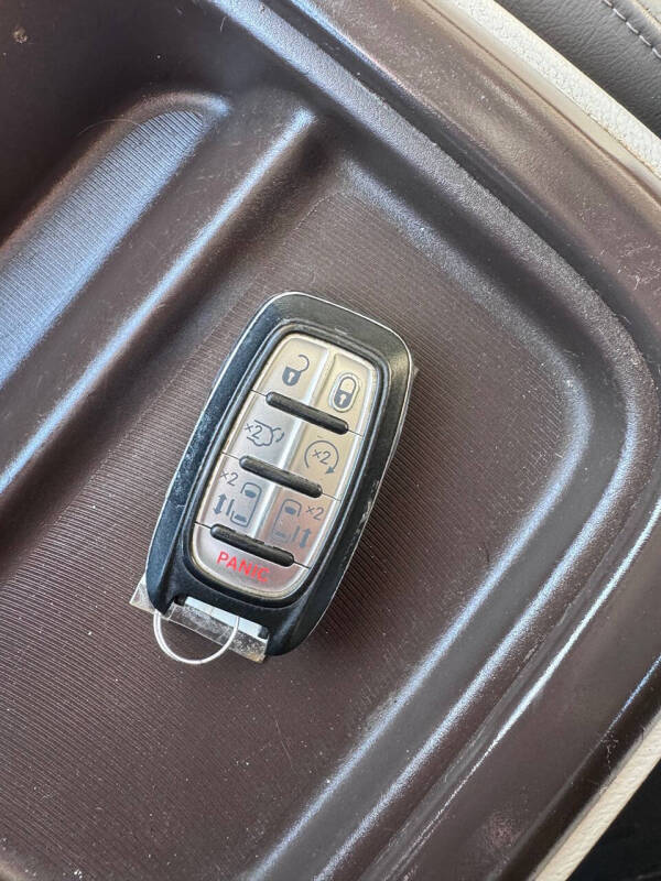 2017 Chrysler Pacifica Touring-L