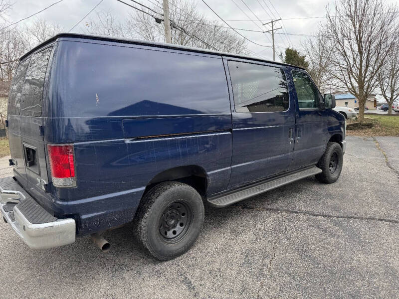 2011 Ford E-Series Econoline Van Commercial photo 15