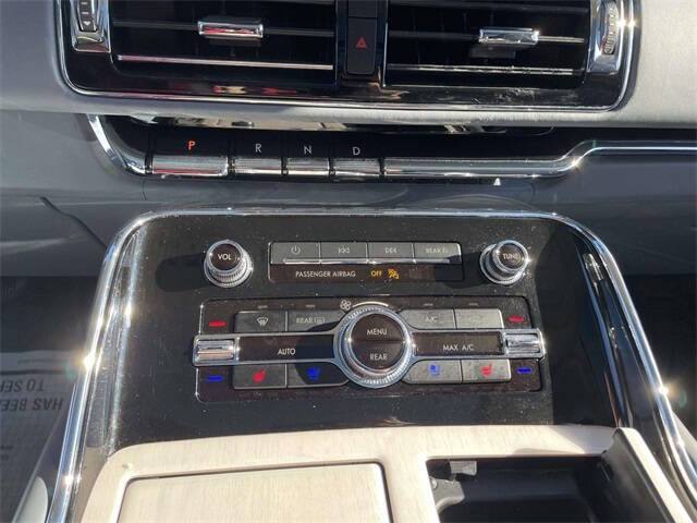 2023 Lincoln Navigator L Black Label