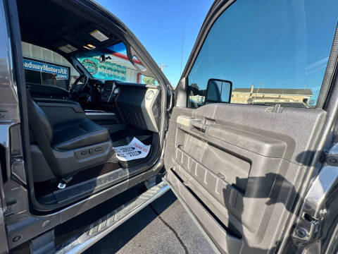 2016 Ford F-350 Super Duty Lariat