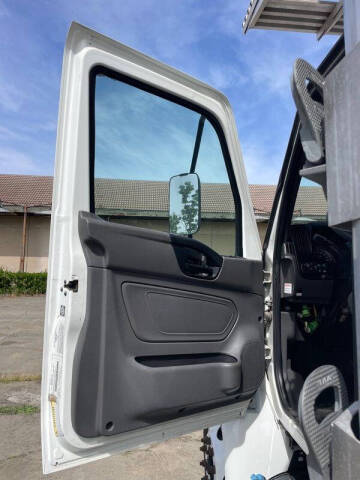 2019 International MV607