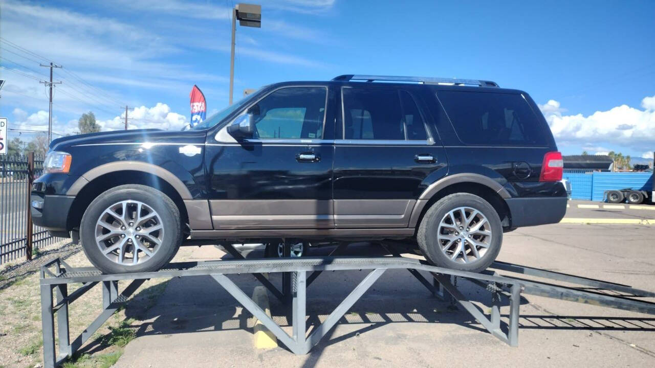 Black 2017 Ford Expedition King Ranch 4x2 King Ranch 4dr SUV 1