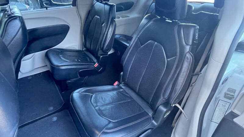 2018 Chrysler Pacifica Touring L