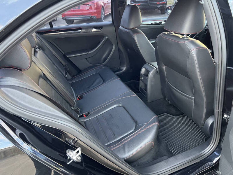 2017 Volkswagen Jetta 2.0T GLI