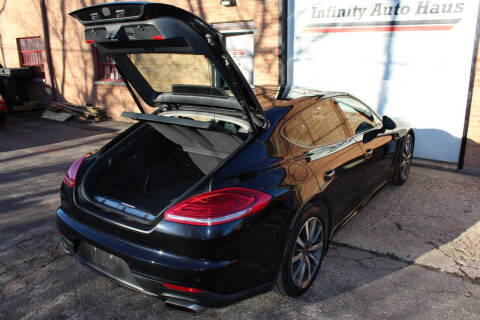 2015 Porsche Panamera 4