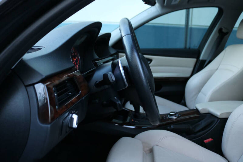 2011 BMW 3 Series 335i