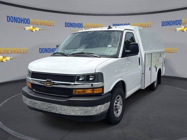 2025 Chevrolet Express 3500