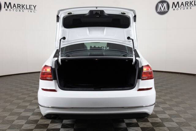 2016 Volkswagen Passat