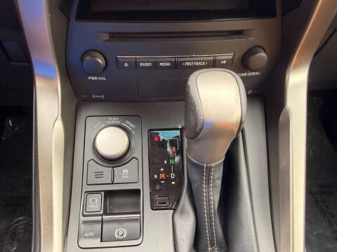 2017 Lexus NX 200t