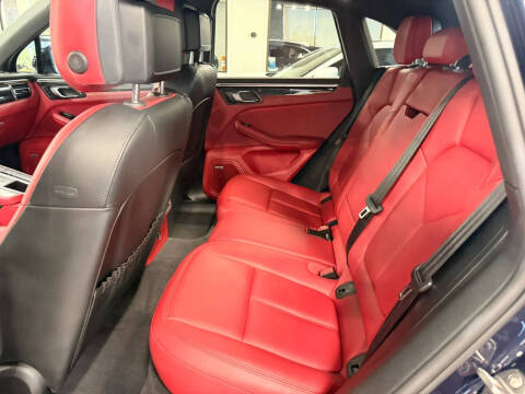 2021 Porsche Macan S