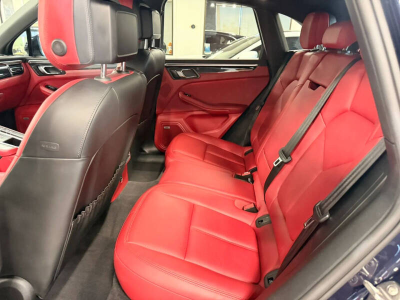 2021 Porsche Macan S