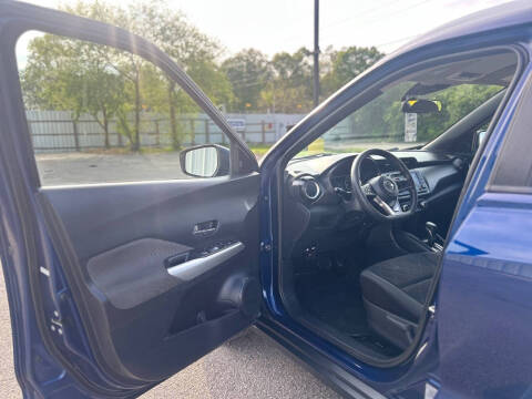 2020 Nissan Kicks SV