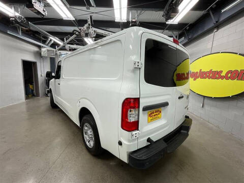 2016 Nissan NV