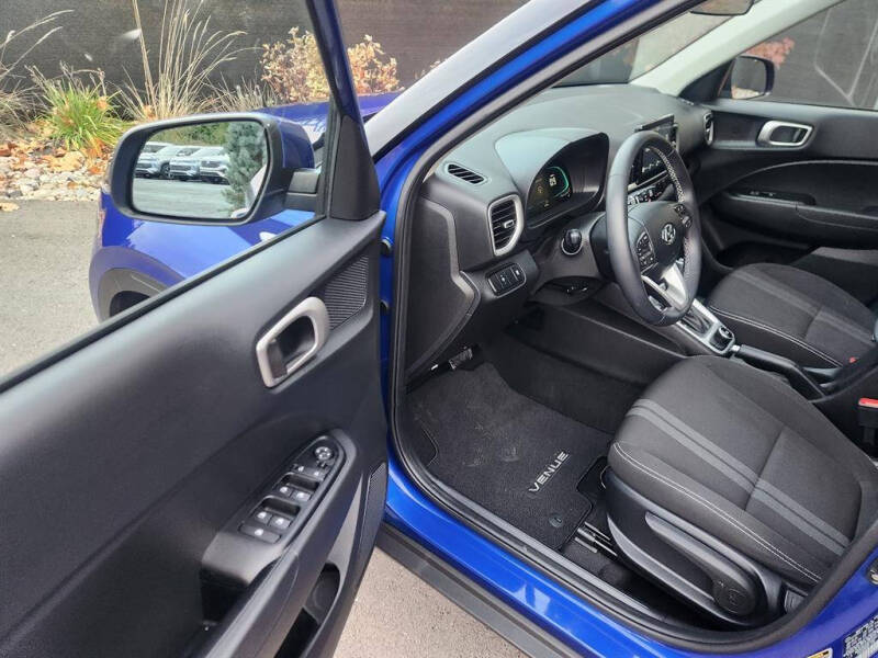 2024 Hyundai Venue SEL