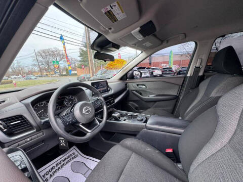 2022 Nissan Rogue SV