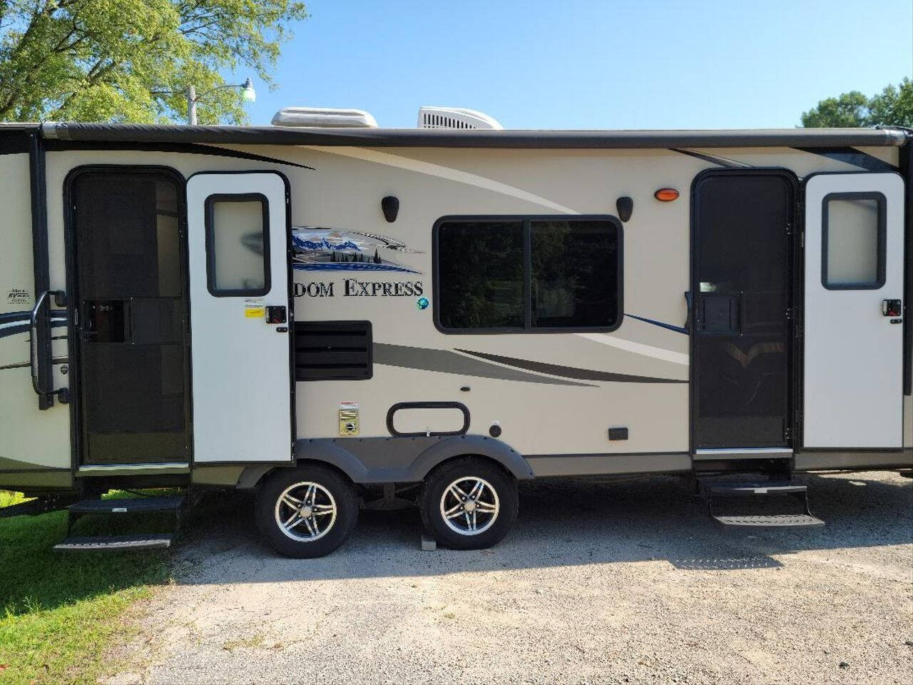 RVs & Campers For Sale In Jackson, TN