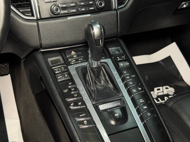 2018 Porsche Macan