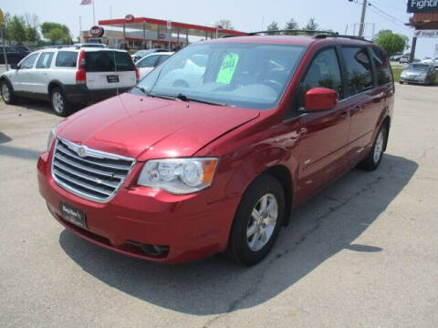 2008 Chrysler Town and Country for sale at King's Kars in Marion IA