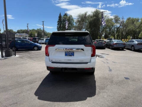 2023 GMC Yukon XL SLT