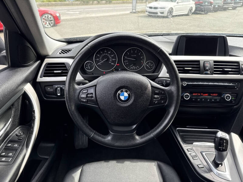 2014 BMW 3 Series 320i