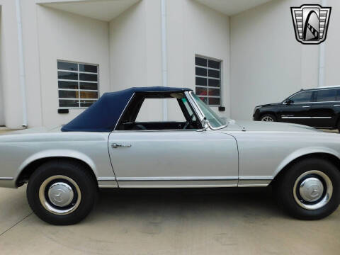 1965 Mercedes-Benz SL-Class