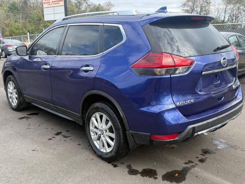 2020 Nissan Rogue SV