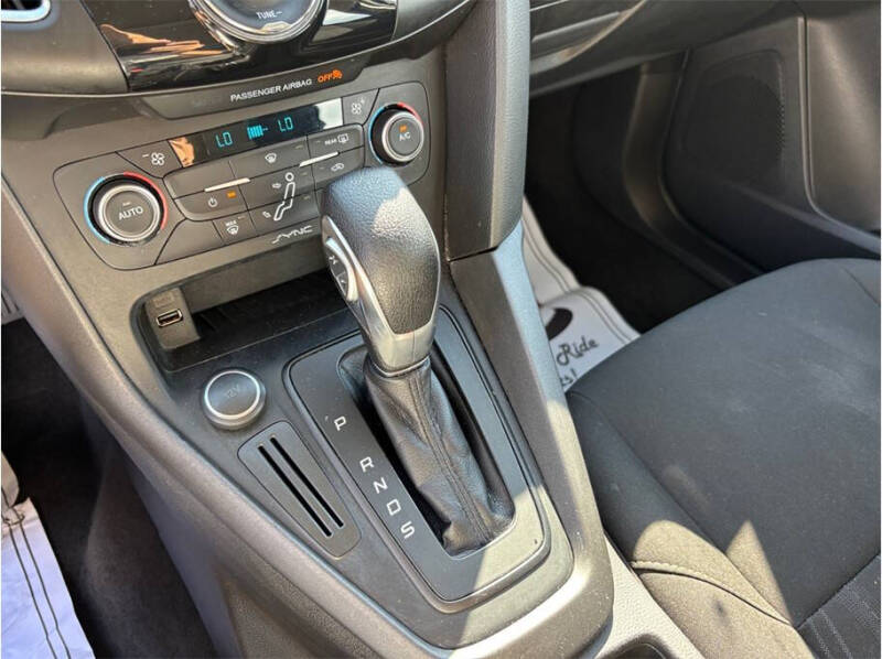 2017 Ford Focus SEL