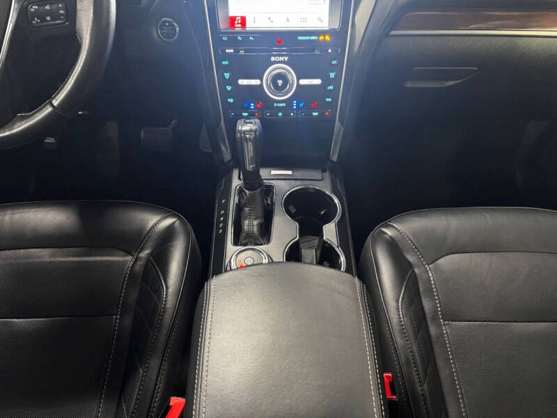 2018 Ford Explorer Platinum