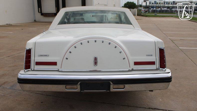 1982 Lincoln Mark VI