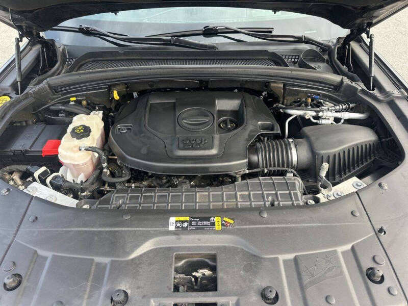 2022 Jeep Grand Cherokee Summit