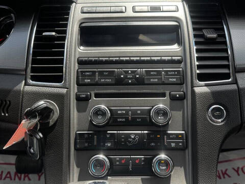 2011 Ford Taurus SEL