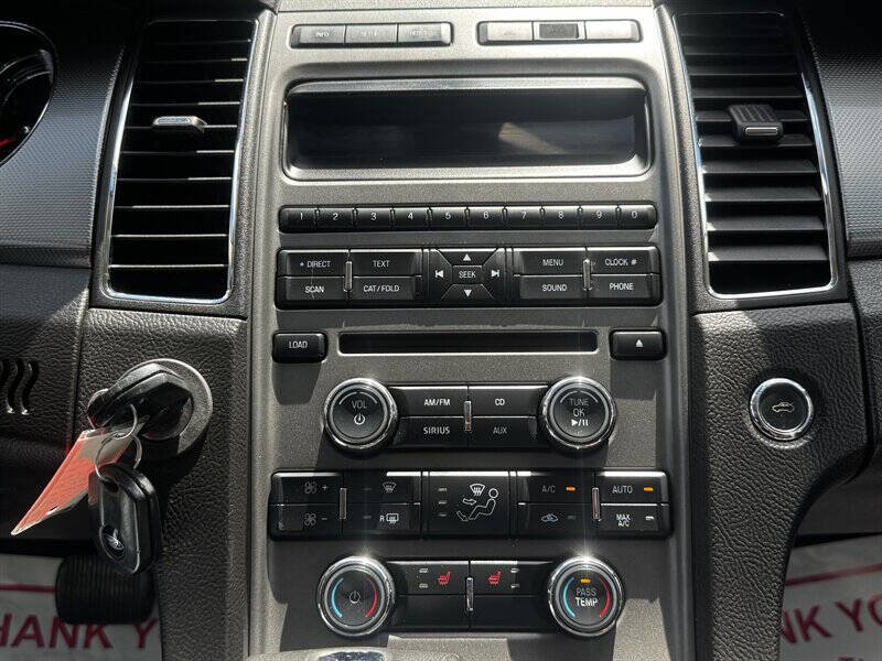 2011 Ford Taurus SEL