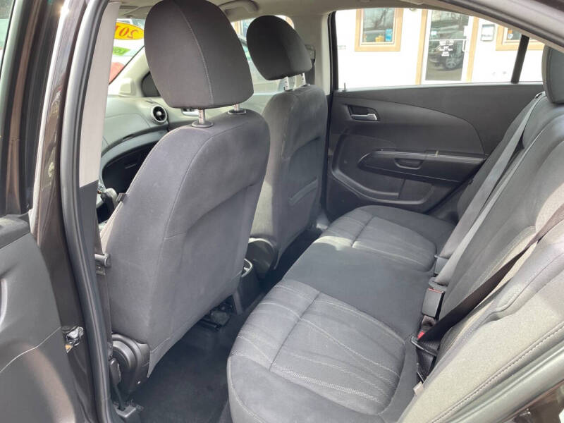 2016 Chevrolet Sonic LT Auto