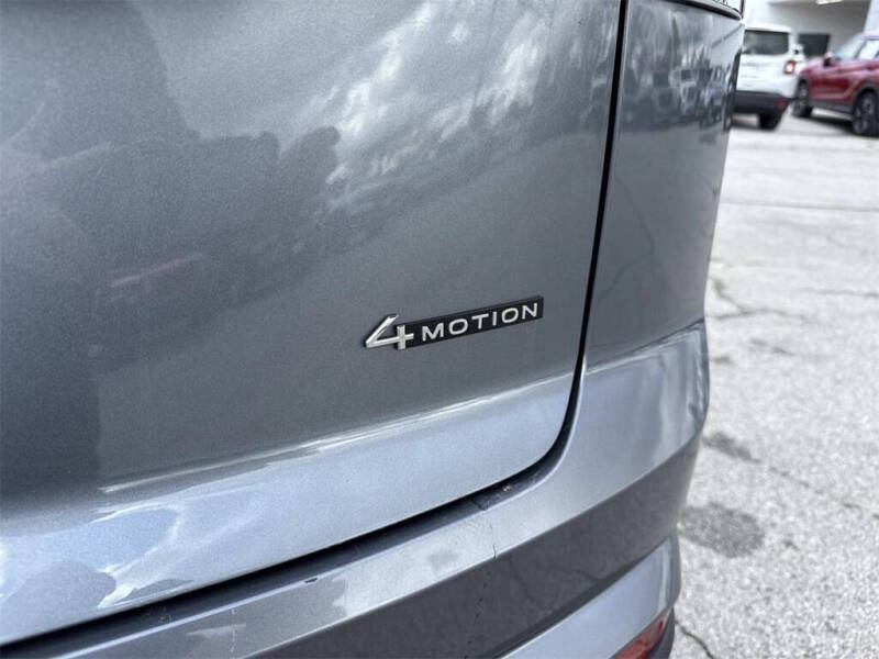 2025 Volkswagen Atlas Cross Sport SE 4Motion