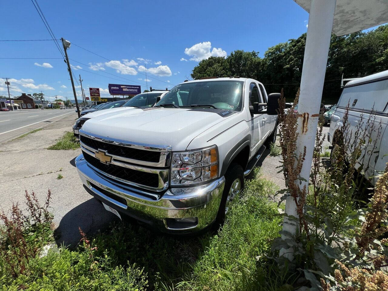 White 2013 Chevrolet Silverado 2500HD LTZ 4x4 LTZ 4dr Extended Cab LB 2