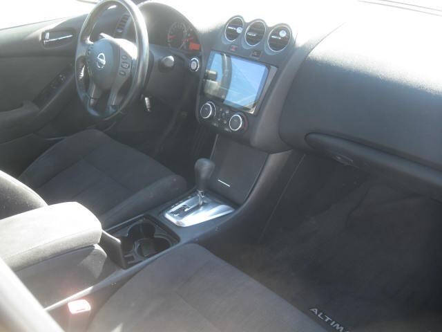 2012 Nissan Altima S photo 16